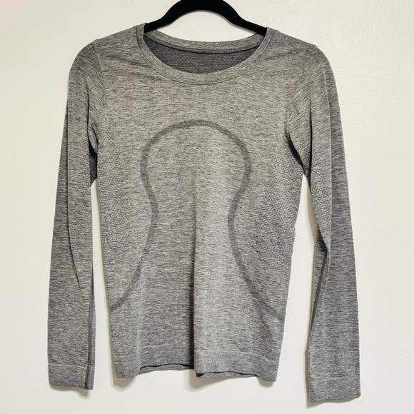 Luluemon Swiftly Tech Long-Sleeve Shirt 2.0
Hip Length Small slate/White - Picture 6 of 8